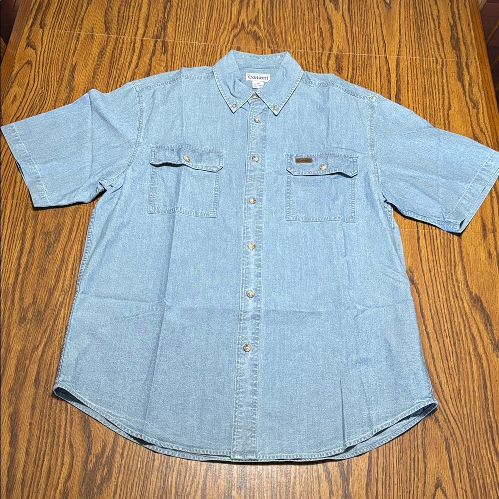 Carhartt short sleeved button down shirt